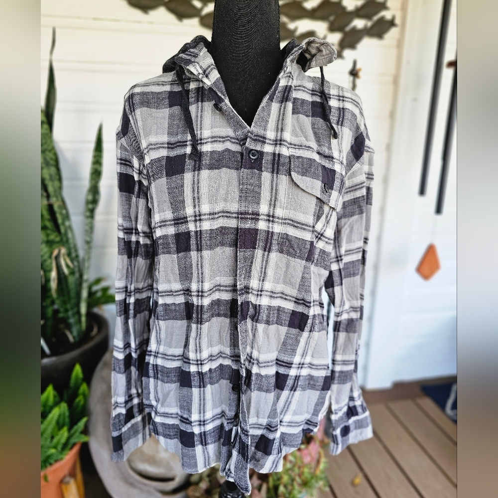 American Eagle Outfitters Gray and White Plaid Hooded Button Up Flannel